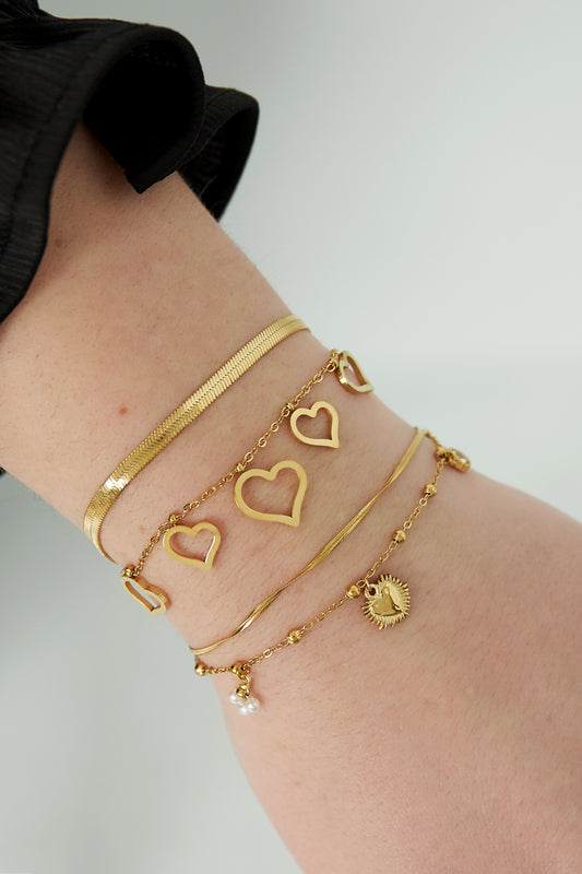 chunky heart bracelet
