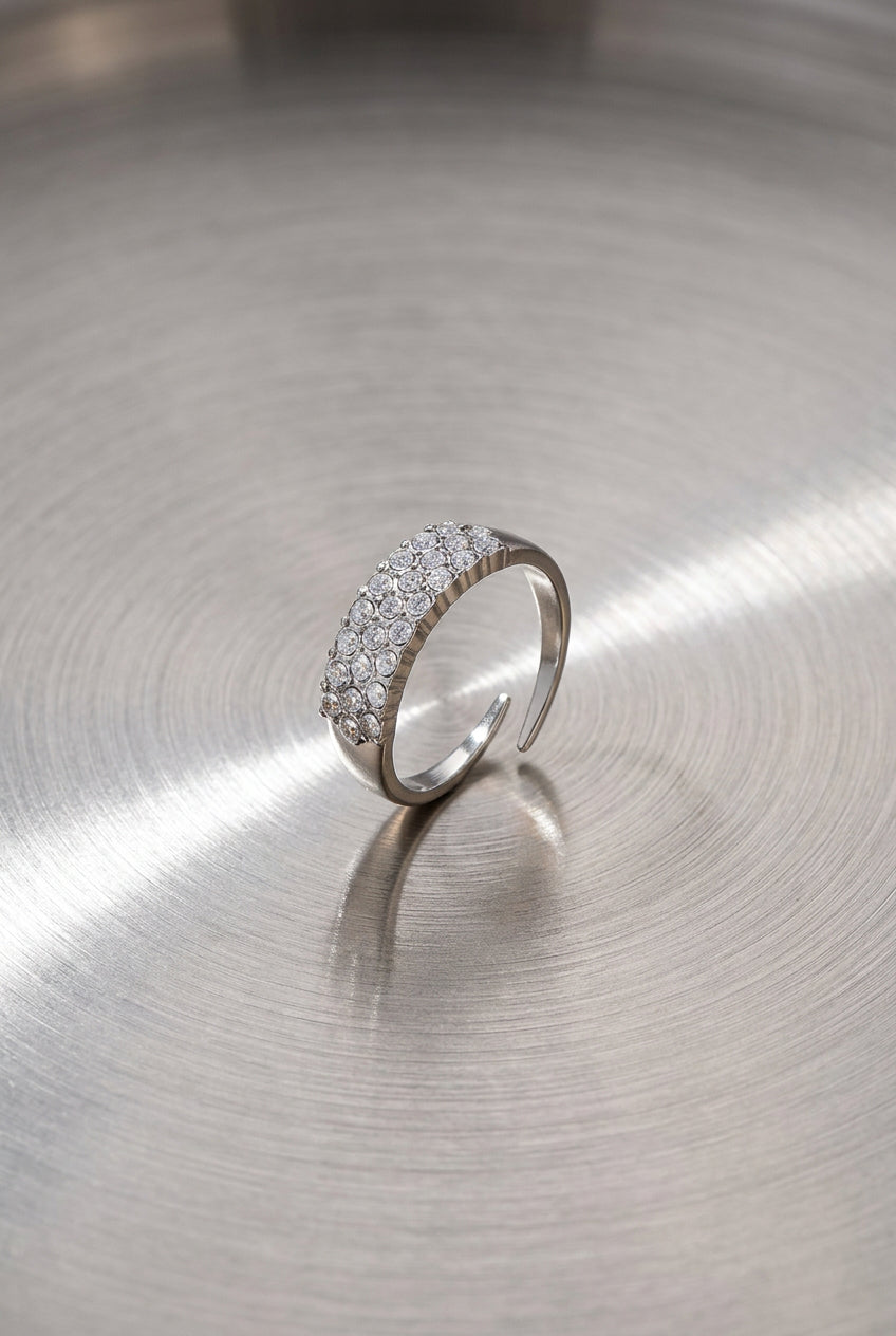 Adjustable statement ring with rhinestones