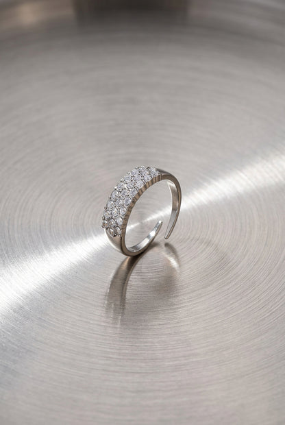 Adjustable statement ring with rhinestones