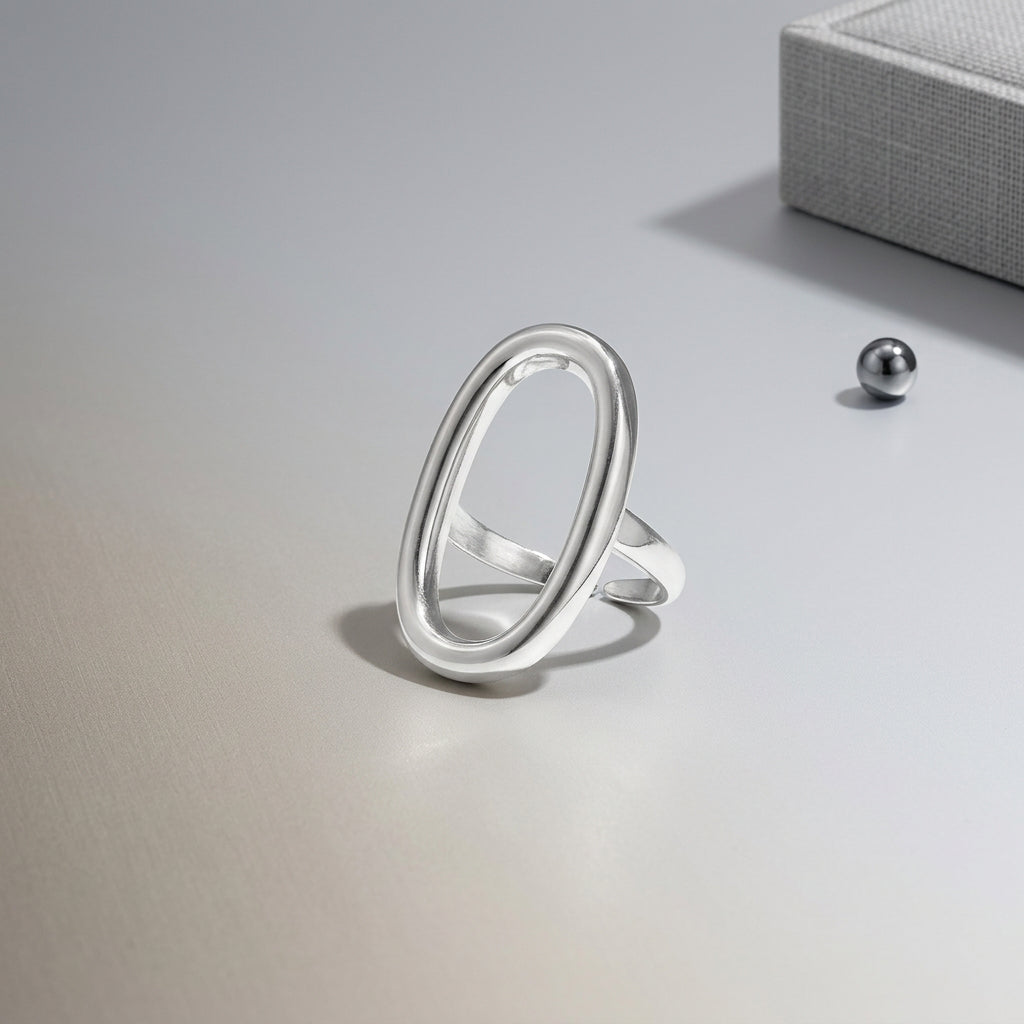 Statement ring oval-shaped and minimalist