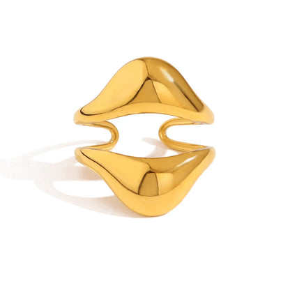 Bague Sculptée Dorée – Acier Inoxydable Plaqué Or 18K