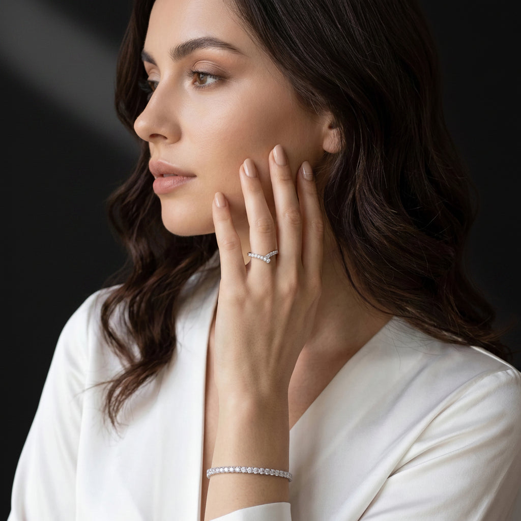 Bague Chevron Pavé — Moissanite D VVS1 | Argent 925 | Empilable