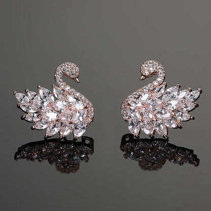 Boucles d'oreilles Cygne Colorées Style Déesse Luxe Léger, Zircon Micro-serti, Longues Boucles Tendance et Polyvalentes