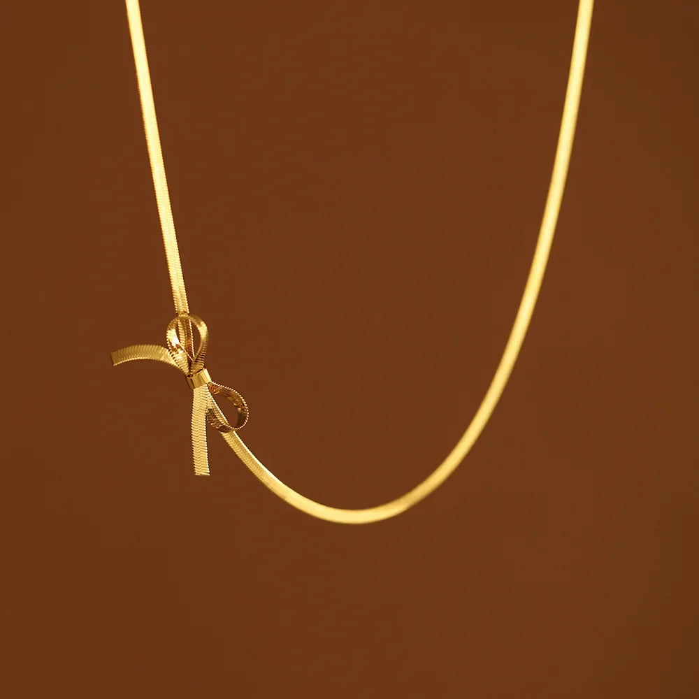 Collier Choker Nœud Minimaliste Plaqué Or 18k