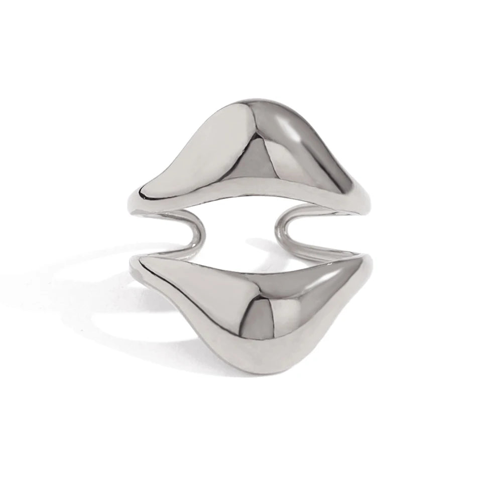 Bague Sculptée Dorée – Acier Inoxydable Plaqué Or 18K