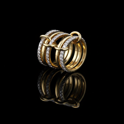 Set de bagues entrelacées - Fond noir avec reflet